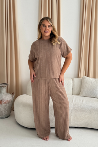 Curve knitted wide leg trousers in Camel