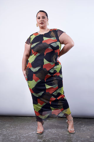 Mesh short sleeved maxi dress in geo print