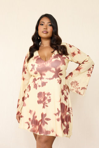 Curve Floral Print Flare Sleeve Butter Milk Mini Skater Dress