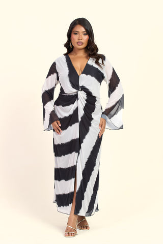 Curve Monochrome Twist Front Plunge Flare Sleeved Midi Dress