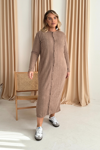 Curve knitted button front long sleeve midaxi jumper dress in Camel
