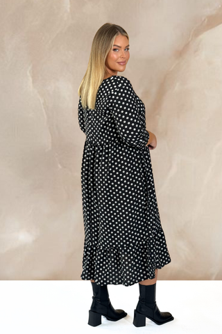 Curve Loose fit woven smock dress in floral monochrome print