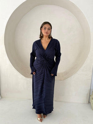 Curve Plisse Twist Front Midaxi Dress
