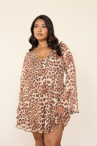 Curve Leopard Print Flare Sleeve V Neck Mini Skater Dress