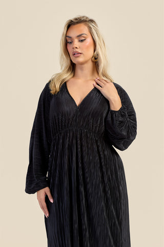 Curve Plisse Balloon Sleeve Maxi Dress