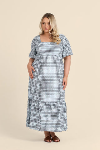 Curve Seersucker Checked Tie Back Midaxi Dress
