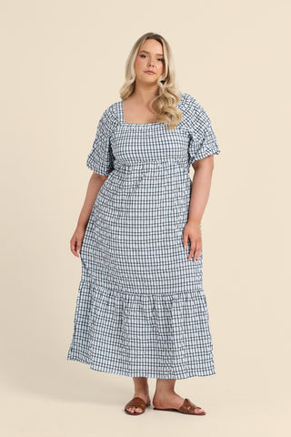 Curve Seersucker Checked Tie Back Midaxi Dress