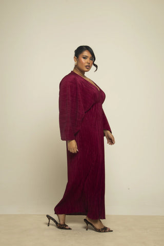 Curve Batwing plisse Burgundy Maxi Dress