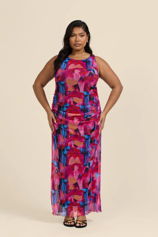 Curve Mesh Sleeveless Maxi Dress In Pink Abstract Print