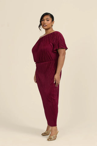 Curve drop shoulder burgundy plisse midaxi dress