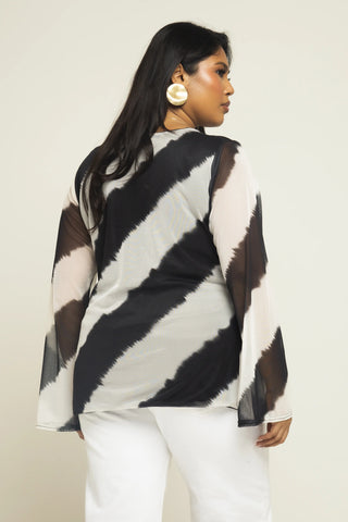 Curve Monochrome Twist Front Flare Sleeve Mesh Top