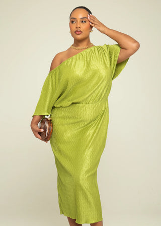 Curve Chevron Pleat Drop Shoulder Midaxi Dress