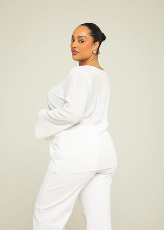 Curve Twist Front Plisse Flare Sleeve Blouse