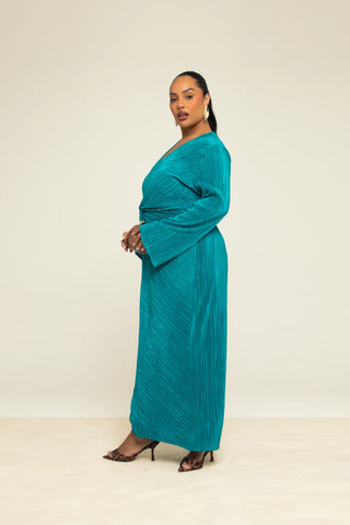 Curve Twist Front Plisse Flare Sleeve Midaxi Dress