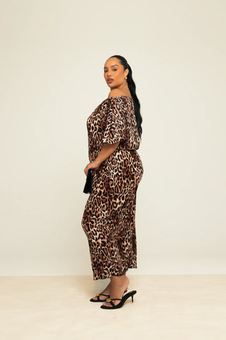 Curve Plisse drop shoulder midaxi dress in leopard dress