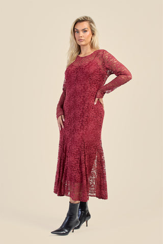 Curve Long Sleeve Lace Godet Hem Midaxi Dress