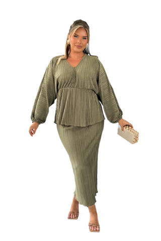 Curve Plisse batwing peplum top in soft khaki