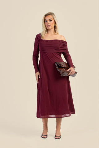 Curve Gathered Neck Long Sleeve Midi Dress