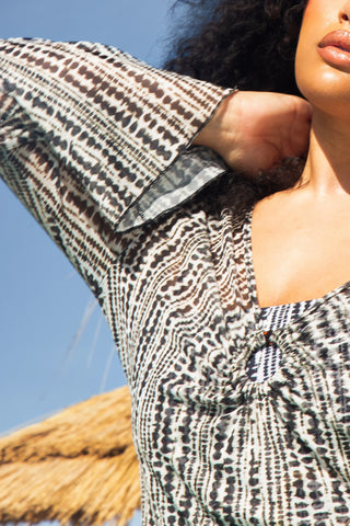 Curve Mono Spot Ring Detail Kaftan