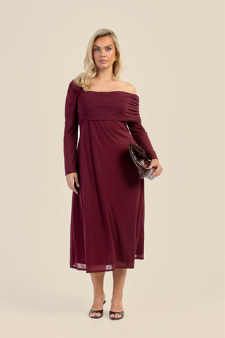 Curve Gathered Neck Long Sleeve Midi Dress