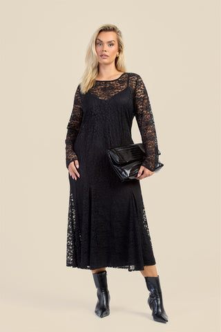 Curve Long Sleeve Lace Godet Hem Midaxi Dress
