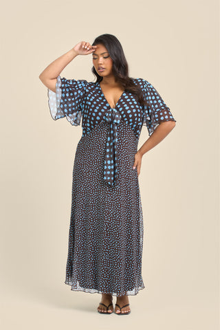 Curve Flutter Sleeve Mixed Polka Dot Midi Dress