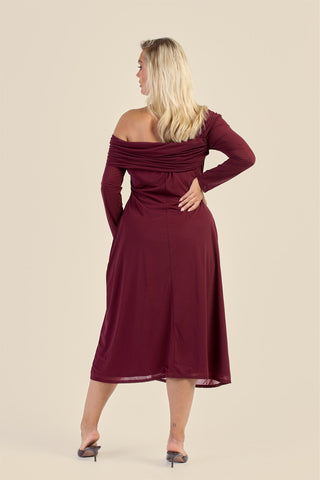Curve Gathered Neck Long Sleeve Midi Dress