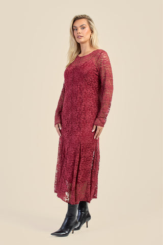 Curve Long Sleeve Lace Godet Hem Midaxi Dress