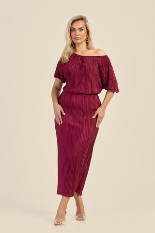 Curve drop shoulder burgundy plisse midaxi dress