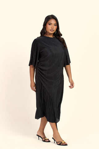 Curve Plisse Ruched Side Flutter Sleeve Midi Dress
