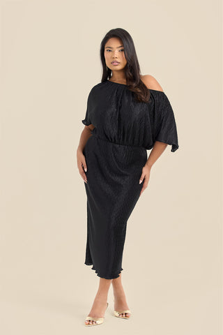 Curve Chevron Pleat Drop Shoulder Midaxi Dress