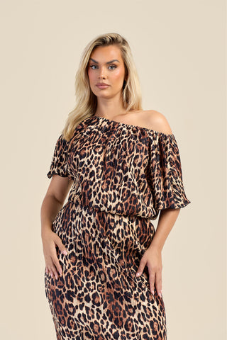 Curve Plisse drop shoulder midaxi dress in leopard dress