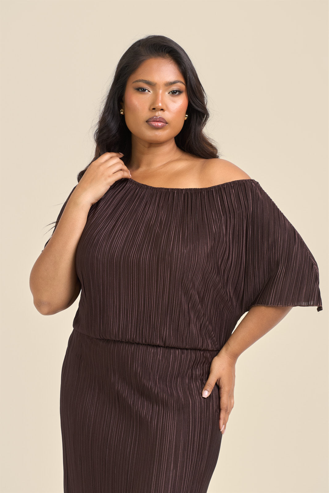Plus Size Chocolate Brown Drop Shoulder Plisse Midaxi Dress Fashion//SZN Plus Size Chocolate Brown Drop Shoulder Plisse Midaxi Dress Fashion//SZN