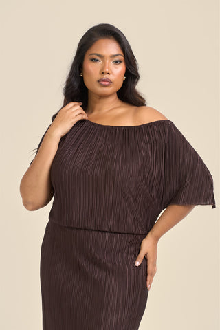 Curve Drop shoulder plisse midaxi dress in chocolate