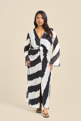 Curve Monochrome Twist Front Plunge Flare Sleeved Midi Dress