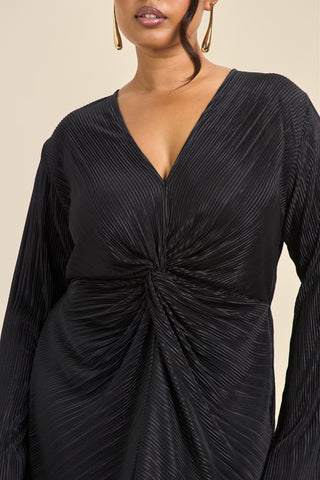 Curve Twist Front Flare Sleeve Plisse Midaxi Dress