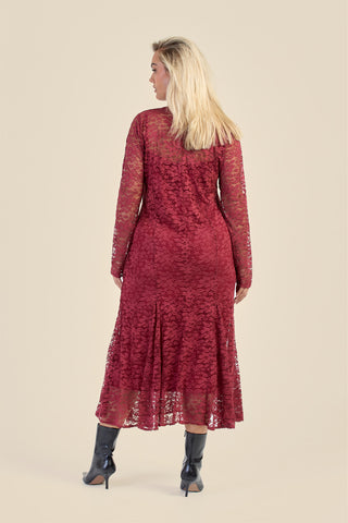 Curve Long Sleeve Lace Godet Hem Midaxi Dress