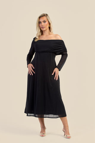 Curve Gathered Neck Long Sleeve Midi Dress