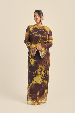 Curve Flare Sleeve Bold Floral Mesh Maxi Dress