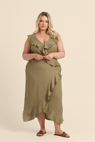 Textured Ruffle and Wrap Sleeveless Midi Dress