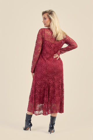 Curve Long Sleeve Lace Godet Hem Midaxi Dress