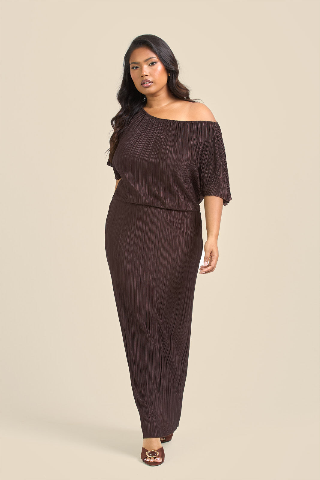 Plus Size Chocolate Brown Drop Shoulder Plisse Midaxi Dress – Fashion//SZN Plus Size Chocolate Brown Drop Shoulder Plisse Midaxi Dress – Fashion//SZN