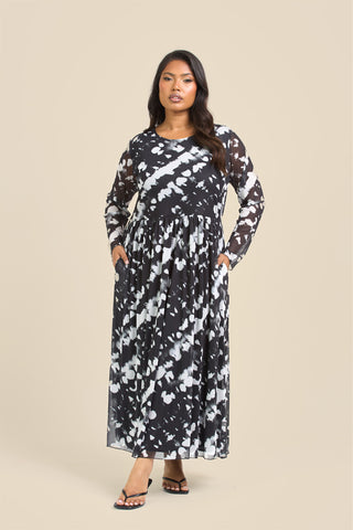 Curve Mono Print Long Sleeve Smock Style Dress