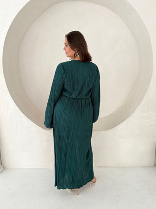 Curve Plisse Twist Front Midaxi Dress