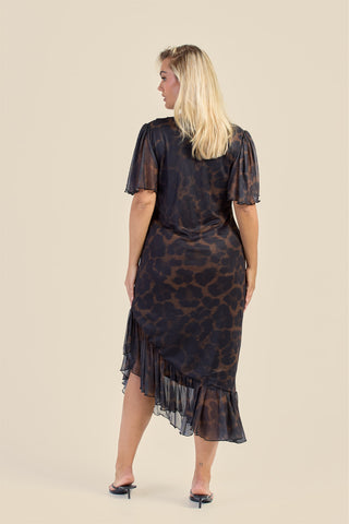 Curve flutter Sleeve Ruffle Hem Leopard Midi Dress
