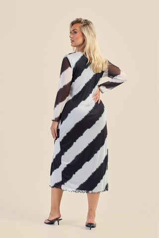 Curve Monochrome Ruched Detail Mesh Midaxi Dress