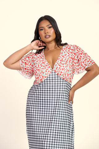 Curve Gingham And Floral Mixed Print Flutter Sleeve Midi Dress