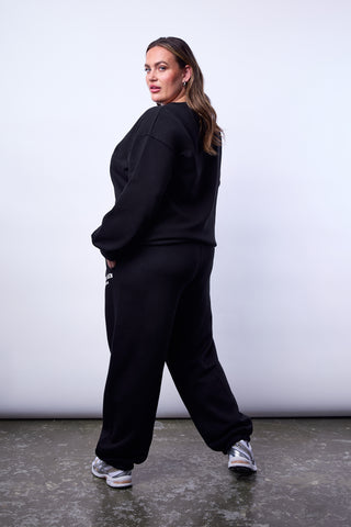 FASHION SZN SPORTS CLUB Jogger in Black
