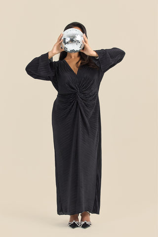 Curve Twist Front Flare Sleeve Plisse Midaxi Dress