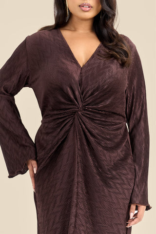 Curve Plisse Twist Front Flare Sleeve Midaxi Dress